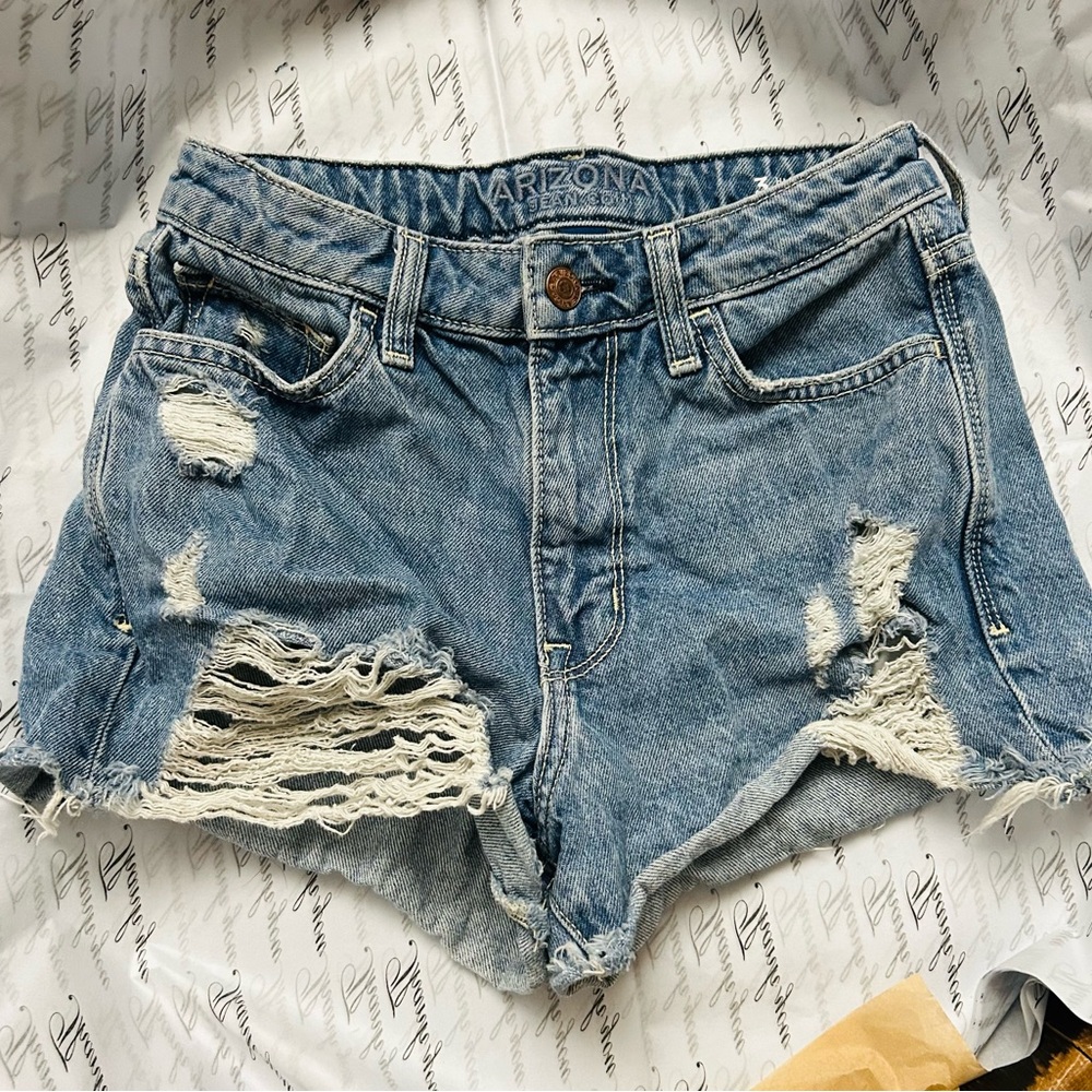Arizona Jean Company Women's Ripped Blue Jean Shorts High-rise
